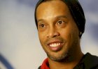 Brésil : l'ex-star du foot Ronaldinho se lance en politique