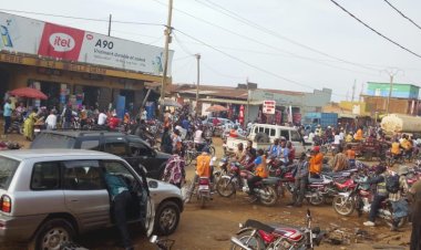 Beni : les associations de motards renforcent la solidarité et deviennent un modèle de cohésion sociale
