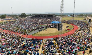 Lubumbashi : Jules Mulindwa mobilise ses fidèles au stade Kibassa-Maliba
