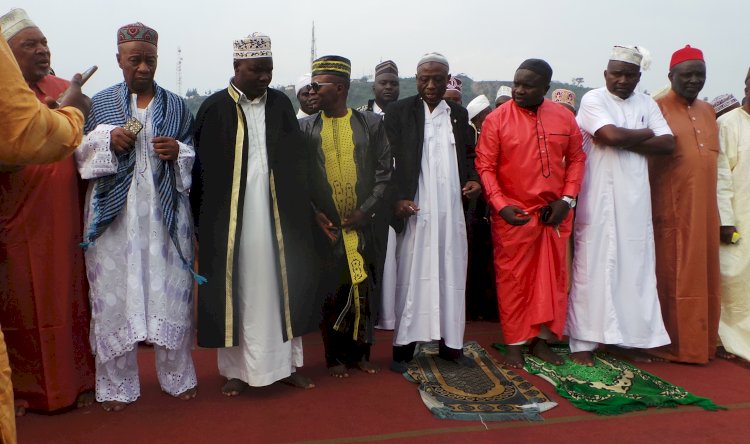 Goma: Les musulmans focalisent la prière du laid à la riposte d’Ebola