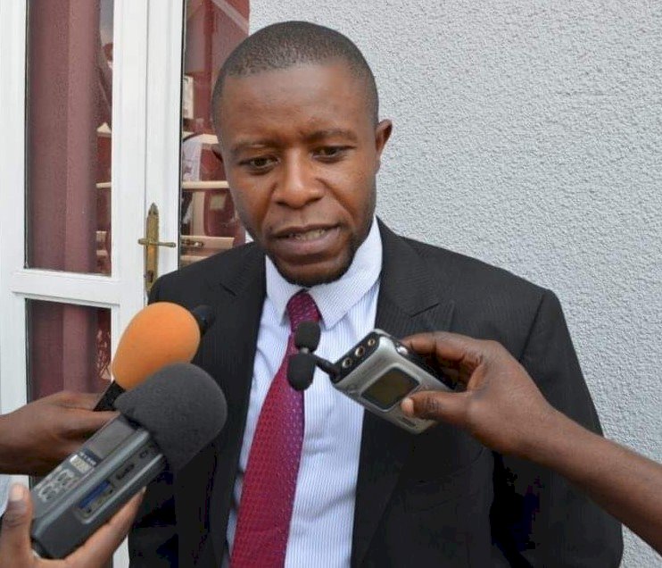 Lubero : le gouverneur sensibilise la population pour la paix et contre Ebola