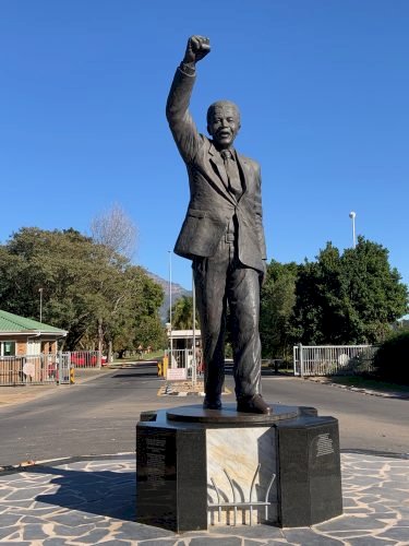 Nord-Kivu : l'ASVOCO annonce la construction d'un monument de Nelson Mandela à Nyiragongo