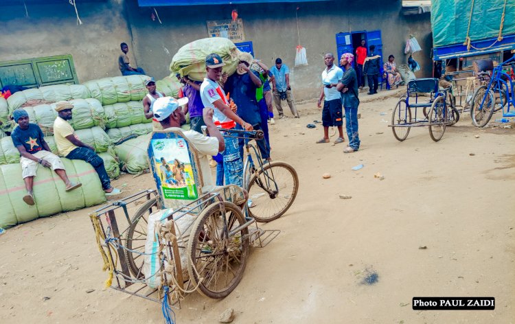 Kasindi-Lubiriha : les personnes vivant avec handicap réinventent l’économie transfrontalière à vélo